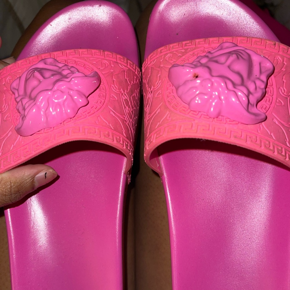 Versace slides